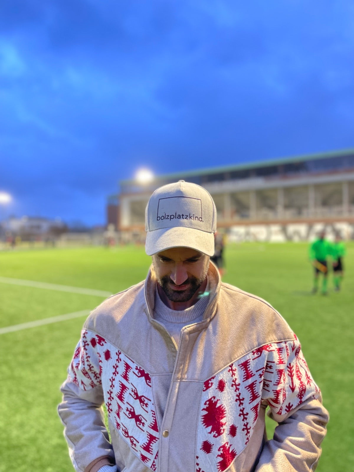 Ein Stormarner, der die Fußballstars einkleidet
