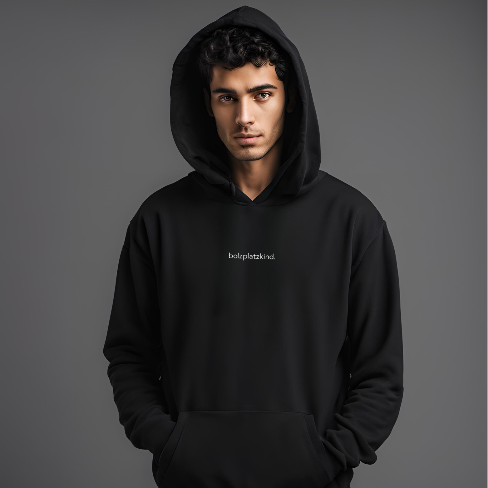 "Never forget" Hoodie mit Statement schwarz/weiß